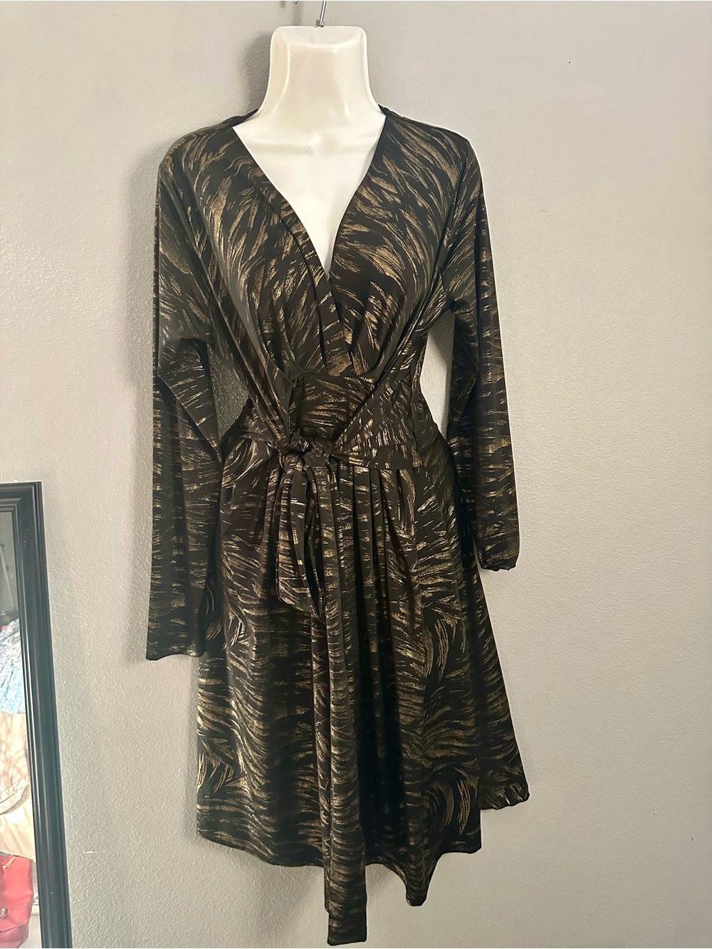 Source Unknown Black Dress with Metallic Gold Brushstroke Print